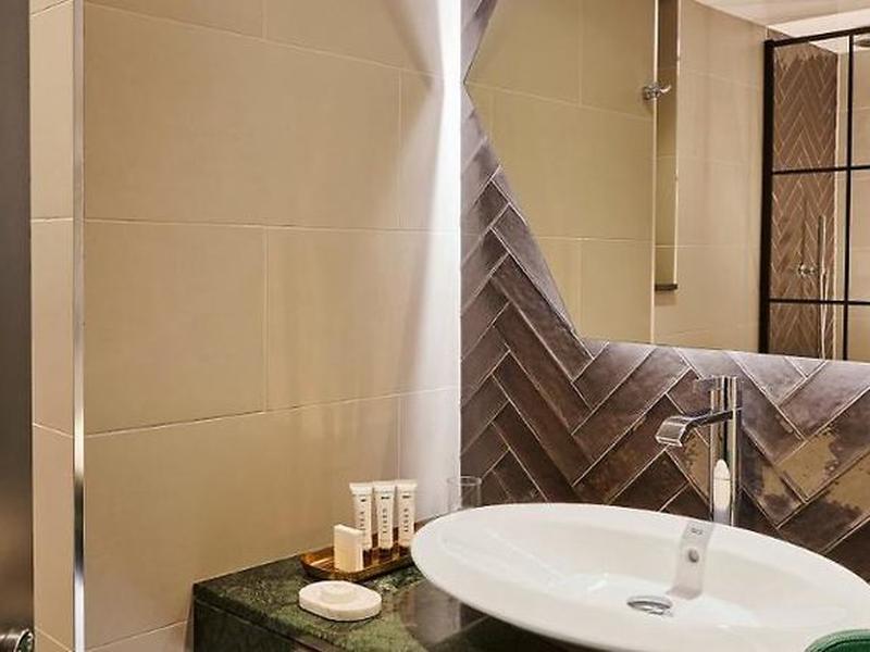 28EF3F0AD3454102A8FED1E576A0E6EF