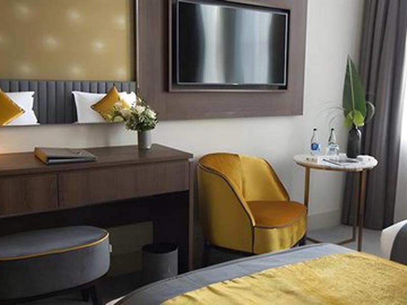 CAEB0F43E049D6E93EAF6F1D428279DB