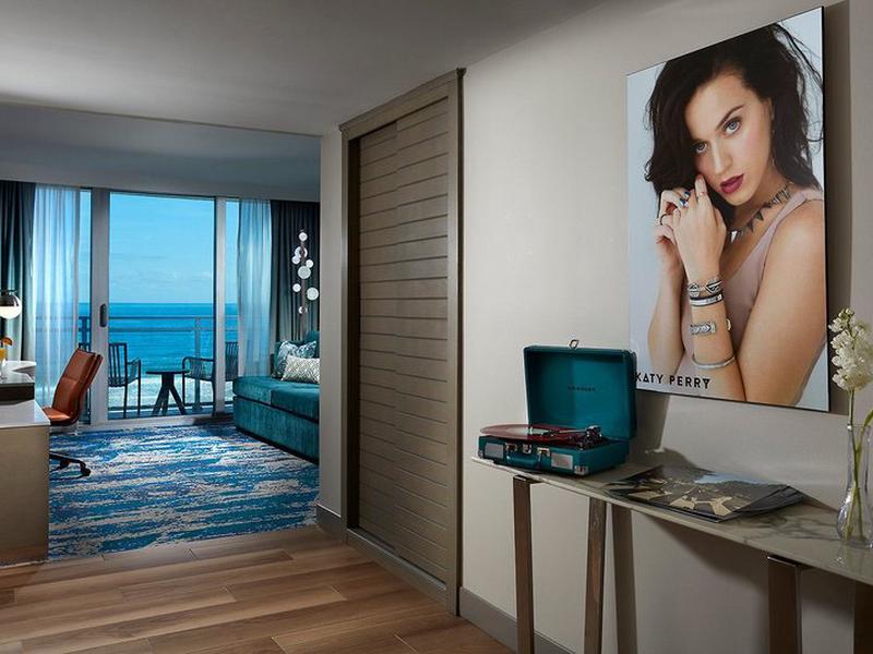 70F290F76192749453BD14FCB8A150DA