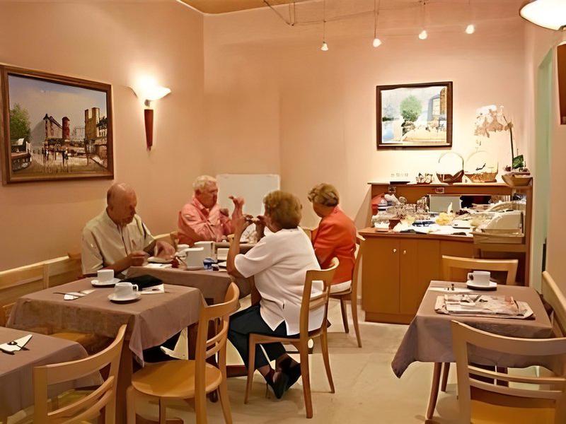 0590AD2D037E18E18E36CFF2BDC9E38E