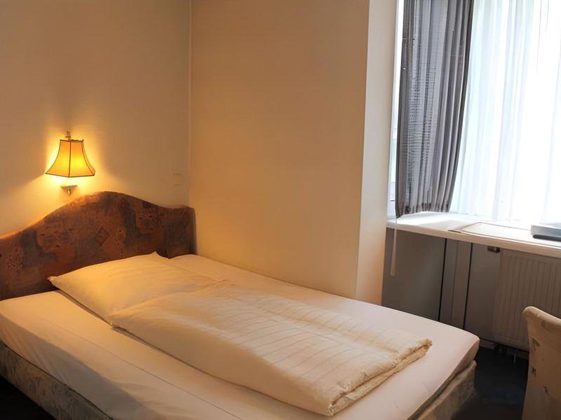 C4EDFE3F73196FA1215F4C60D3E260E0