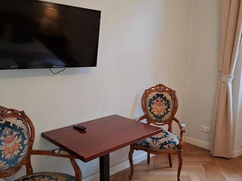 51D677D4AA1B1EF73EECA9440C807F7C