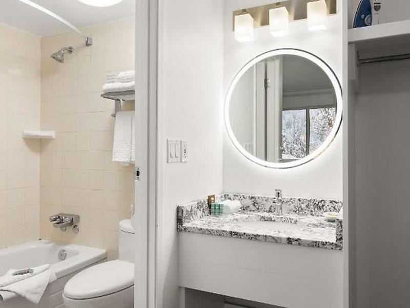 F46B3FB24BB4F3511C59C3FA0E404105