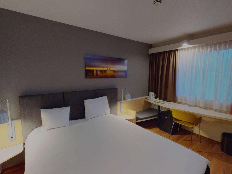 EBA982F919BFE0A20F53456418C8C715