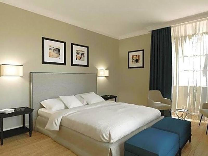 DDD40505AA7B84B55E343EA74B02A800