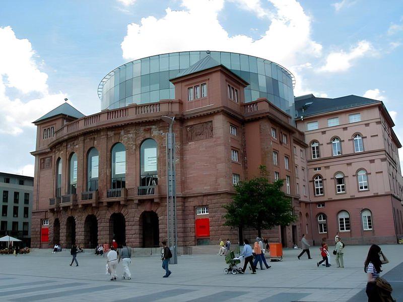 03022F67F836DC7C3BBF0BF6384798B1