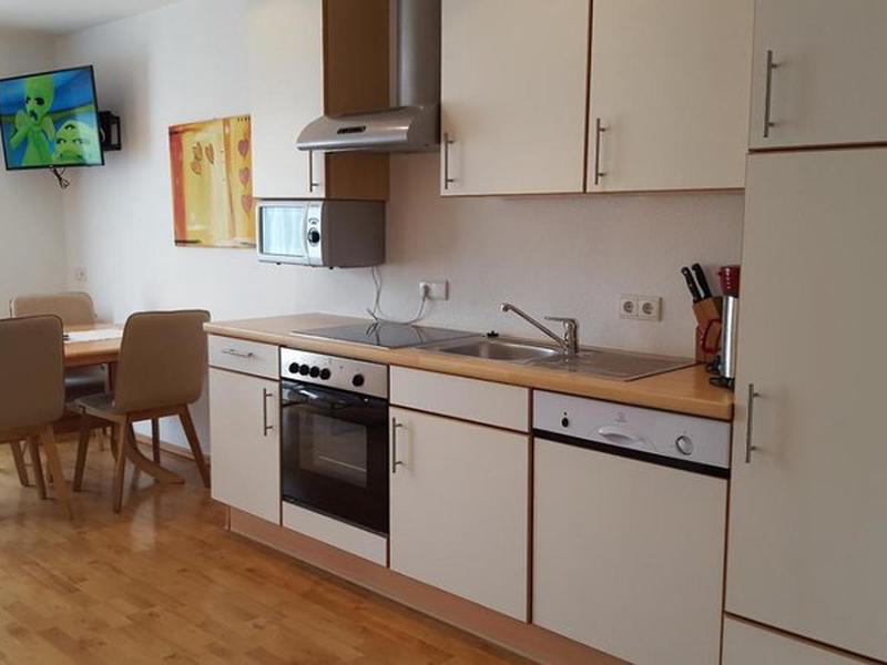 07764BC1BCEBDBB89CF7C88F7A75C6FC