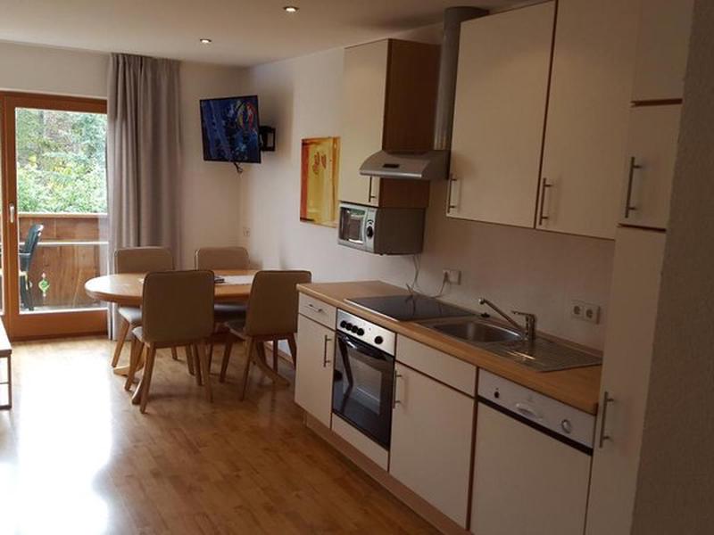 C048AA721339EEC2EB85A282941FCA36