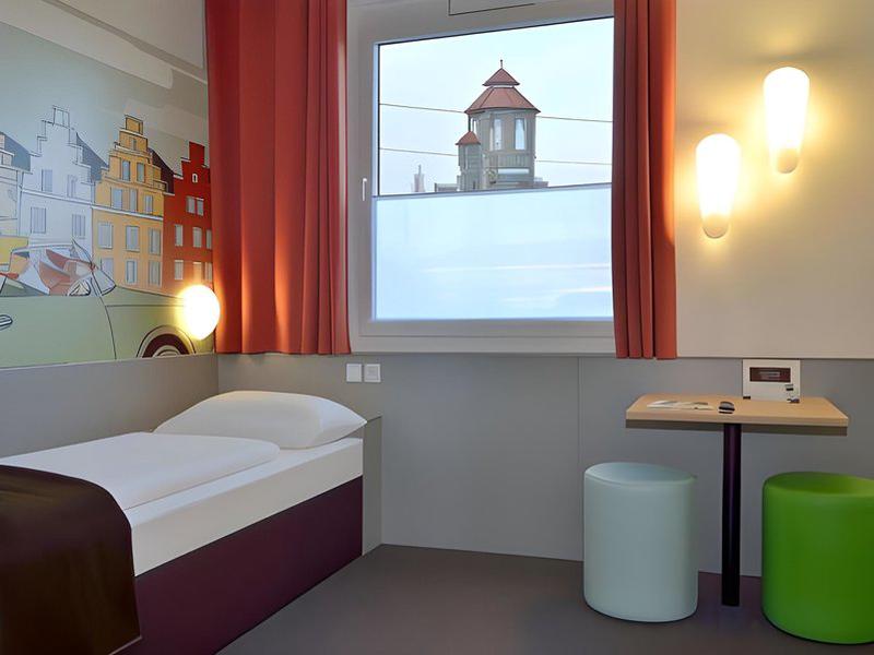 164F42D8EE80ADBCFE854E8479B5DEF7