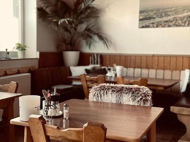 B375D47D01E743F8B8441E8334D27755