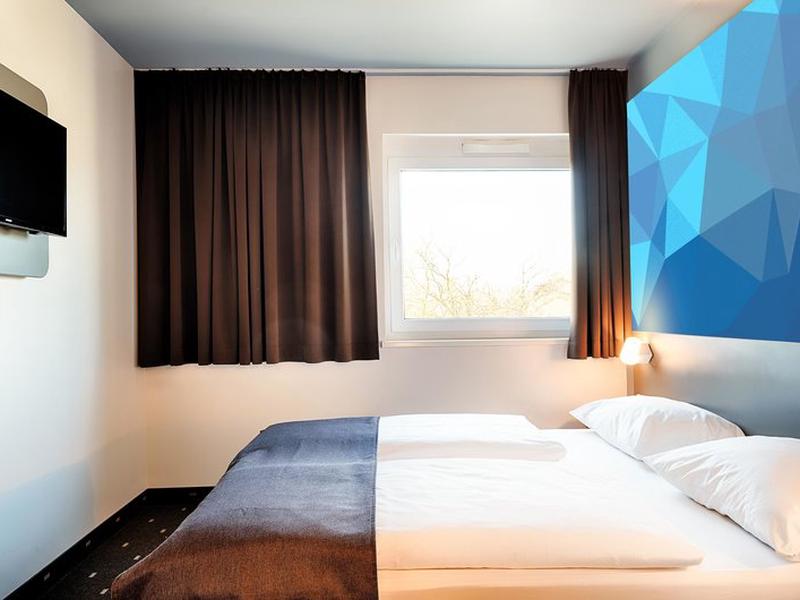 90EB5A0AC24A7CD9C7C0D7ACD8232969