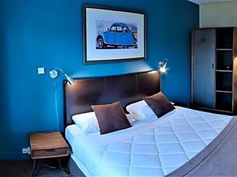 CD86B27FFE24F1C9128043EE74704E64