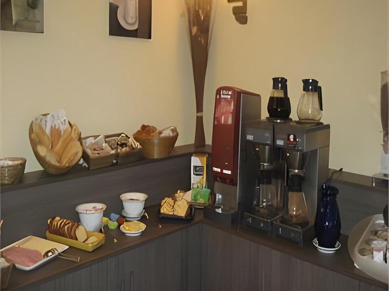 3D2405FB00290EC1AB8E11B067303018