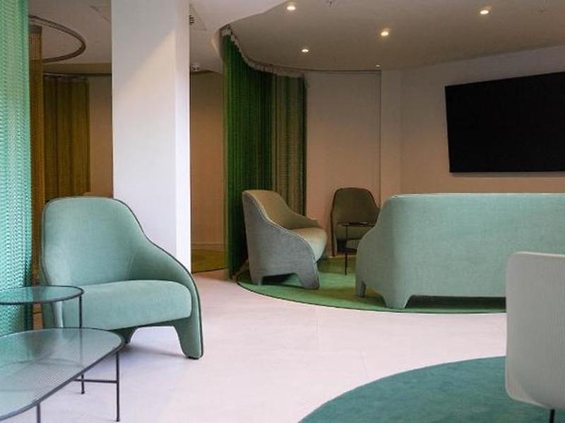 A8EB1222BF55DAE0A63A2F799F148080