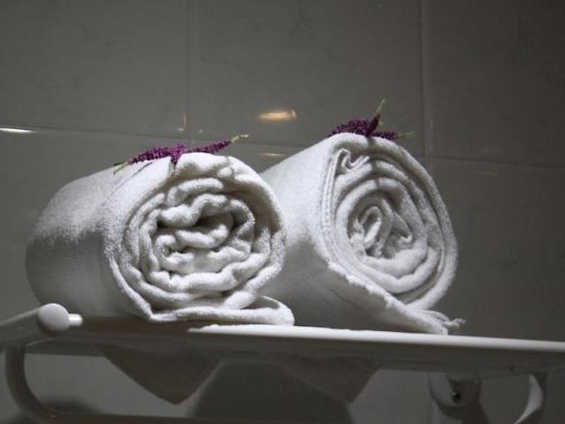 5EDF999B383F2263641F4FC8FBA97A48