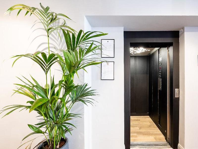 F4FA2D47BCF1D4226E5BE758FFFD44A2