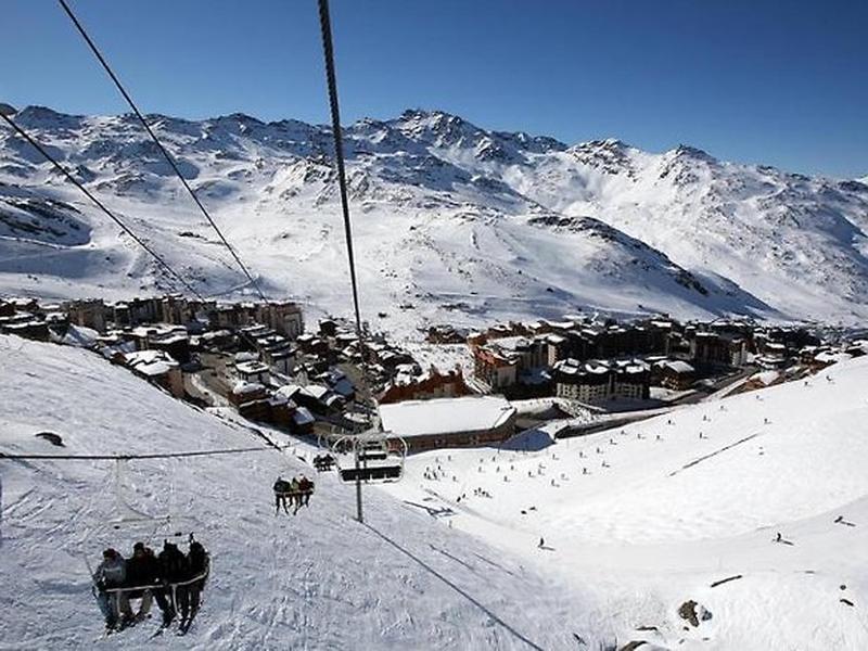 06F376764F784E67ABCA4DDEB982E287