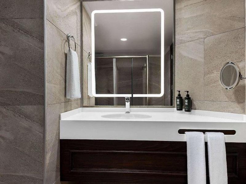 7651A996242DAB4724C8EC3674FB2893