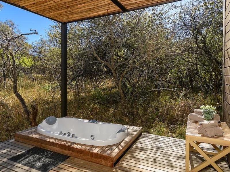 240B8E42C64372A16DF7857A70F297D6