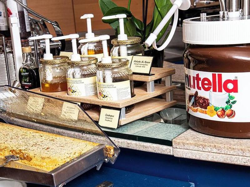 59530B1E78770966795552333BF46841