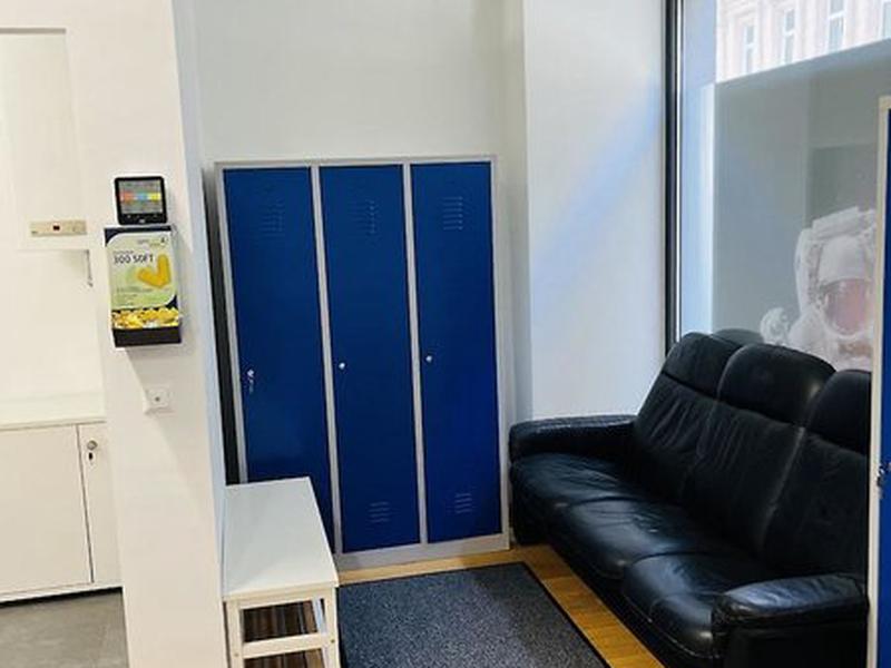 4203D439EE6F8E688410758B1FF47FDB