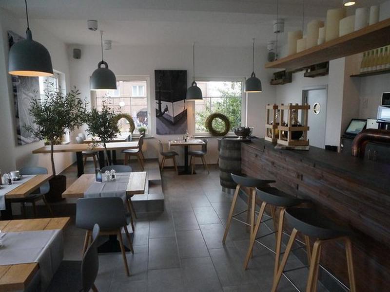 049EDB6592ED6902AF7D92504608403A