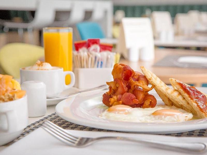 98E386BE73FEC023FBC277D2ACF13D26