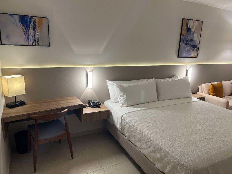 32D9B5C67F03DA1F35BD64A943AB311A