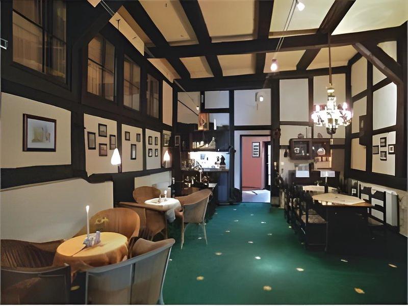 44DC8178CD0B8E7675E9786CD3895A61