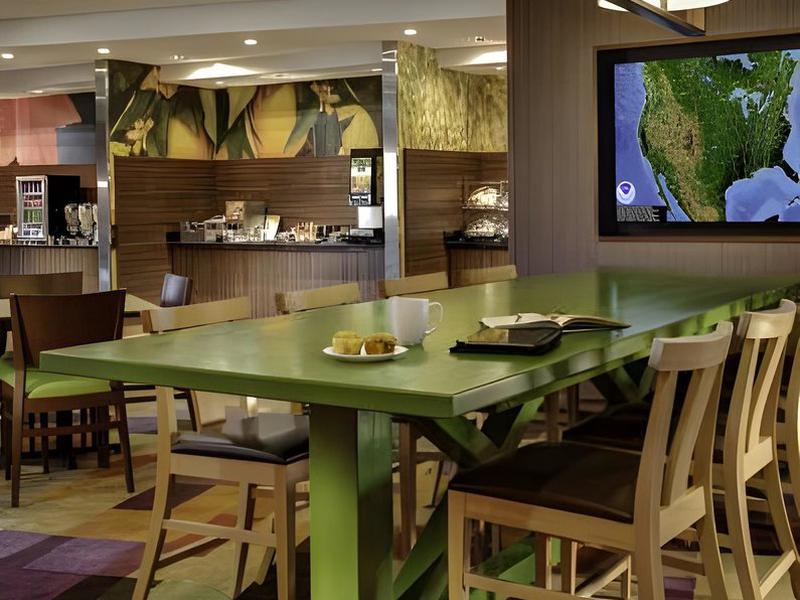 E6D355DEAC46C222E9DC8020B9BD4CA3