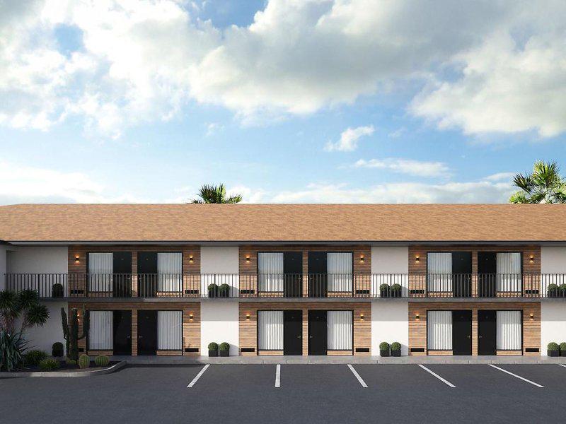 A8252B33DBE97F0455976D15B7555383