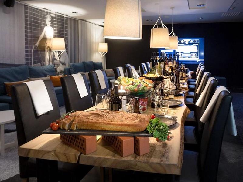 9FC3238F70DF2EA404E6E4E999D5E508