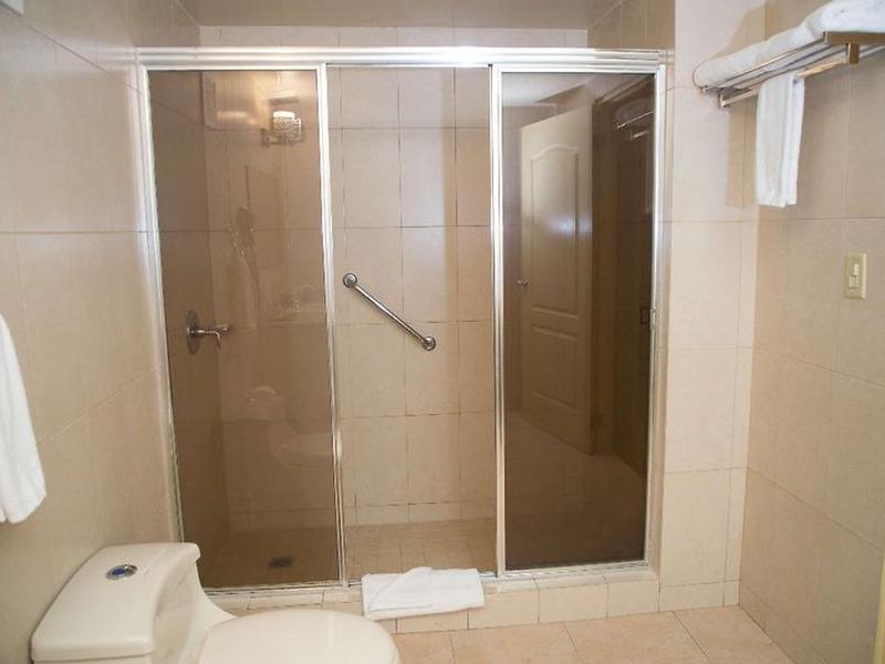 B70ABD2DC43CC296F816609B48EFE10A