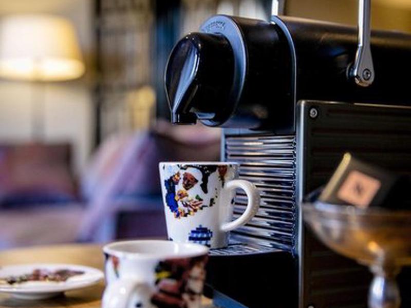 EB03D096CFA7EA0A3E9248864BBBAB42