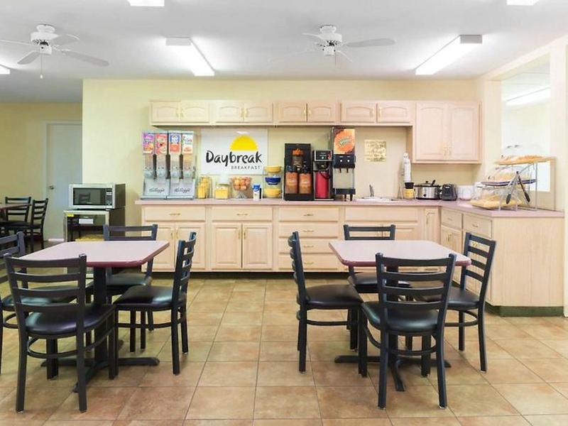 530FEE4D3556220915CBDBAA82A6D257