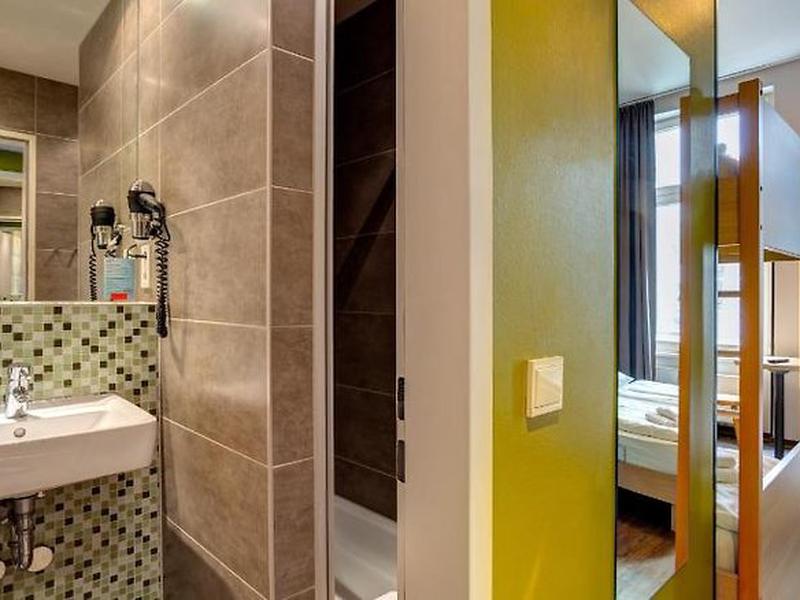 A0EB24A2A925C4BAA5429873159CF3DF