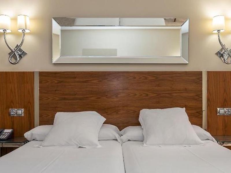 38830A6F30F0D816D562262AC6AAF045