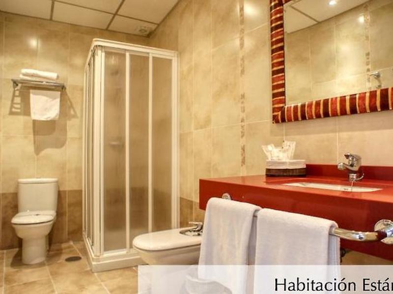 C700722AB9E900818D7B313A50E4534D