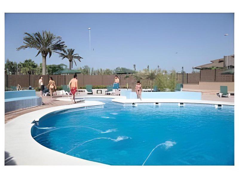 F3F722BCE0794B39B7458AE8846F8F89