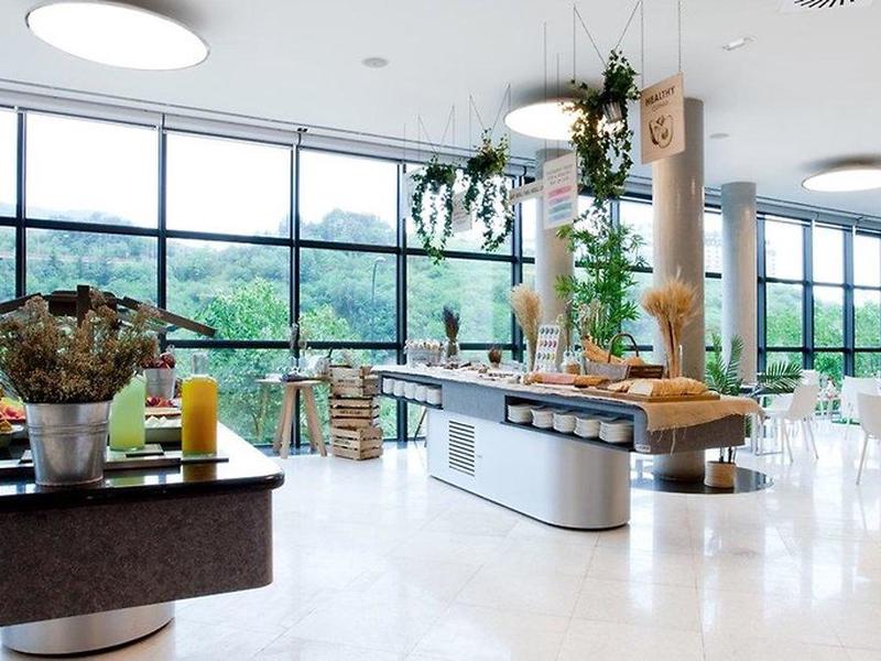 CE81A5CE96D8C232EE08994B107D6127