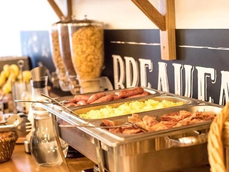 FD101127A943E886C8D1F3B7DE2FD200