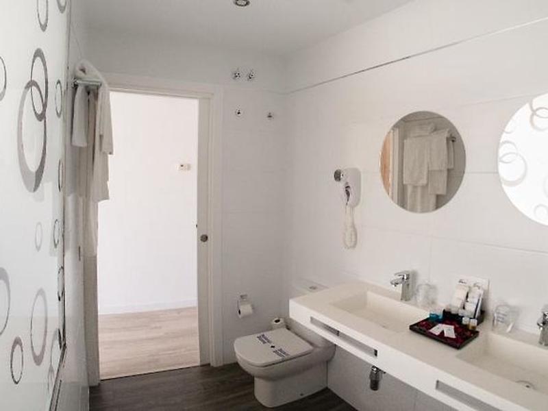 0EF106A42CD452CE8EC77C97EAFAA7D0