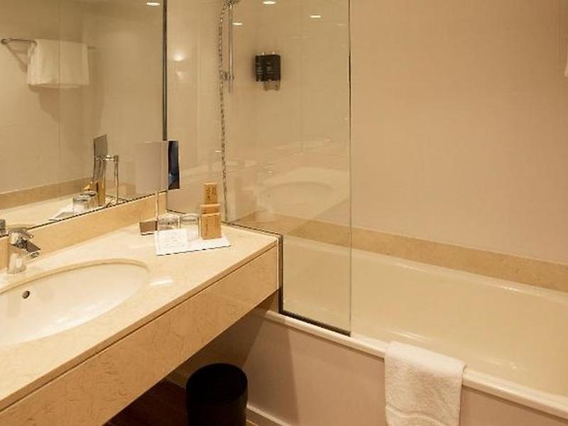 2FAC13A20C71AA542C7CDC4911B5EAB4