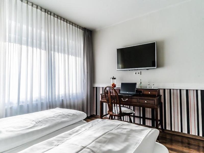 D4B33805F5FC363CE4C7E875A658C0FB