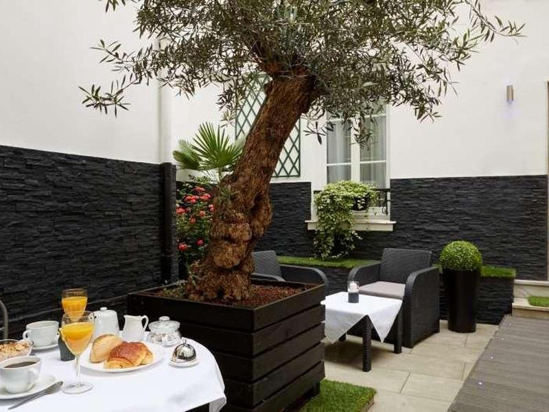 55A3931C3F9BB3374F4166461877784C