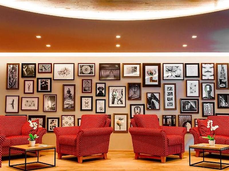 B25E77307E5B925718F22A0F257387B8