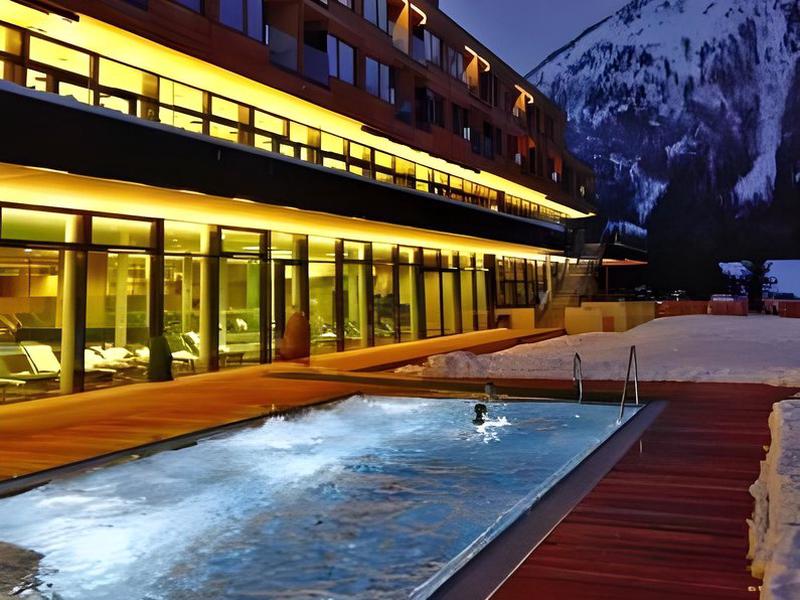 3896919143F1E0648A4B53148BC9492E