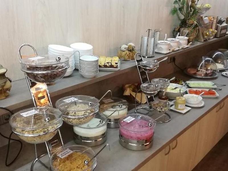 F4E46D5813C47364D6D4E08A2CBC27CE