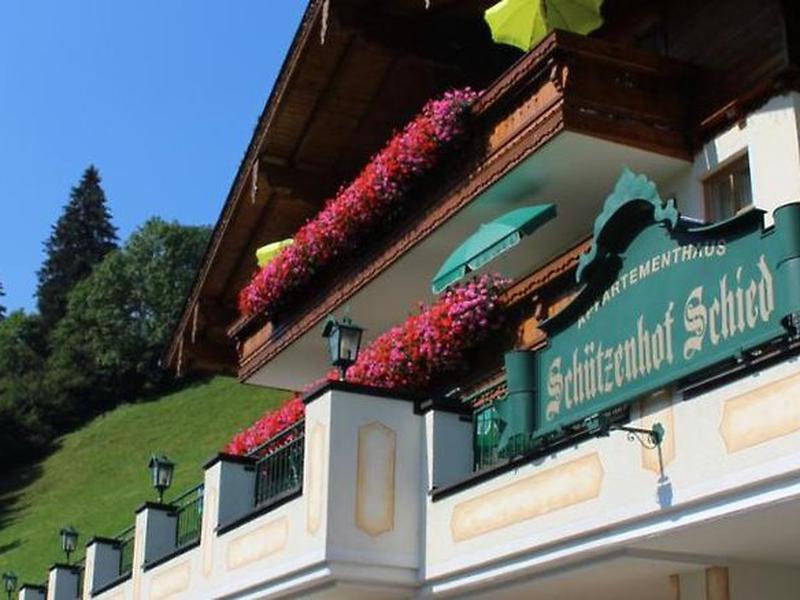 3B984E0C3FA5295770F5121FA68F3100