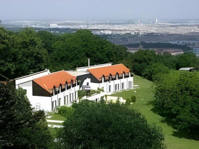 BED1827C964A91A8275F2440F97301AA